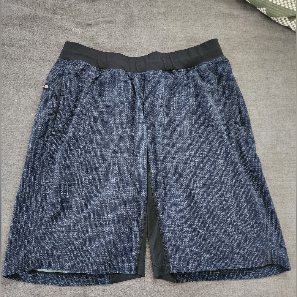 Men's Lululemon T.H.E. Linerless Short Size XL